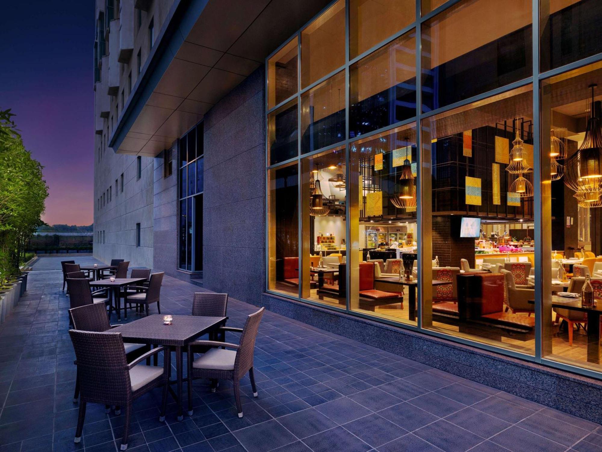 Grand Mercure Ahmedabad Gift City - An Accor Hotels Brand Gandhinagar Exterior photo